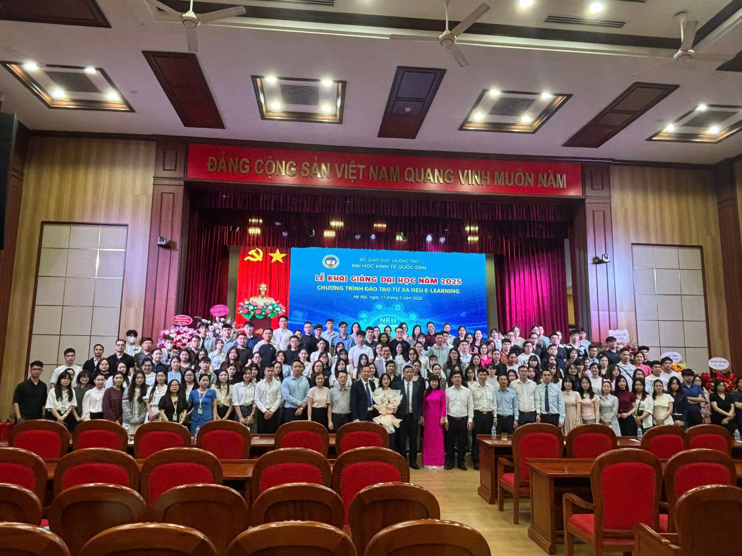 ĐẠI HỌC KINH TẾ QUỐC DÂN NEU